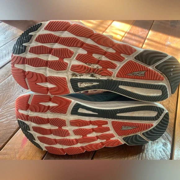 ***SOLD** Altra Torin 6 Mens Running Shoes Size 9 blue/black EUC! - Picture 3 of 4